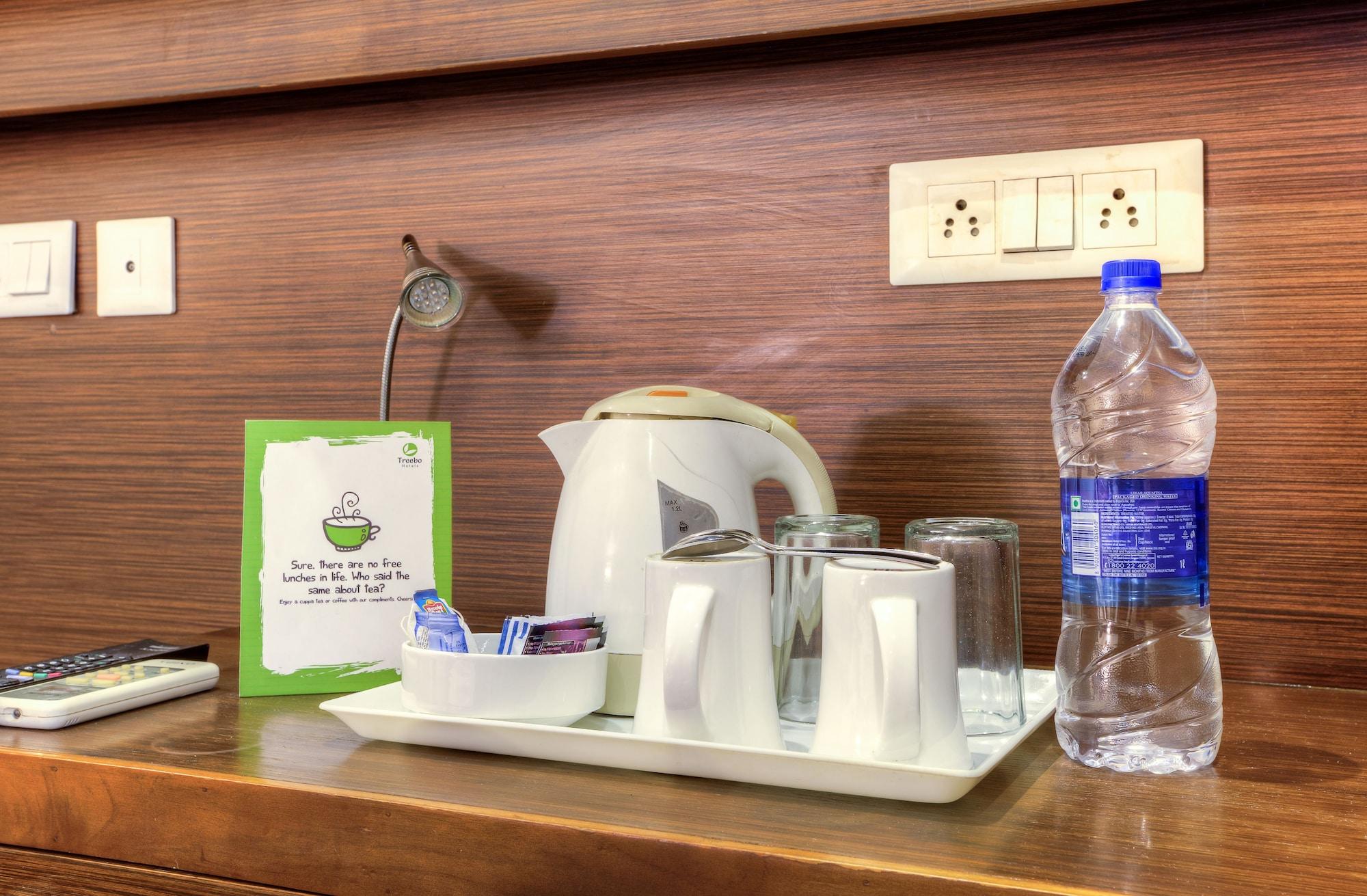 Treebo White Castle, Gurgaon Hotel Ngoại thất bức ảnh