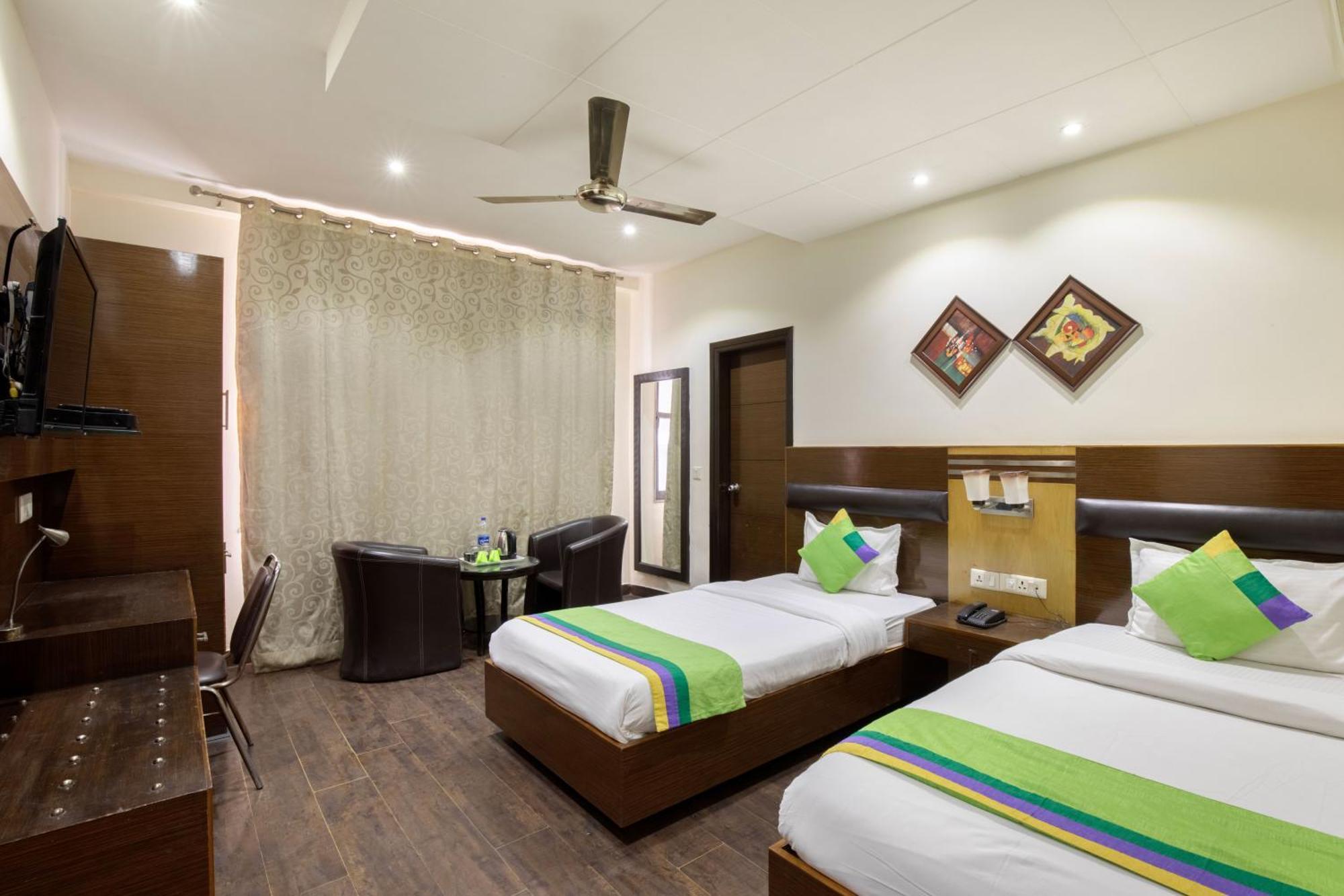 Treebo White Castle, Gurgaon Hotel Ngoại thất bức ảnh