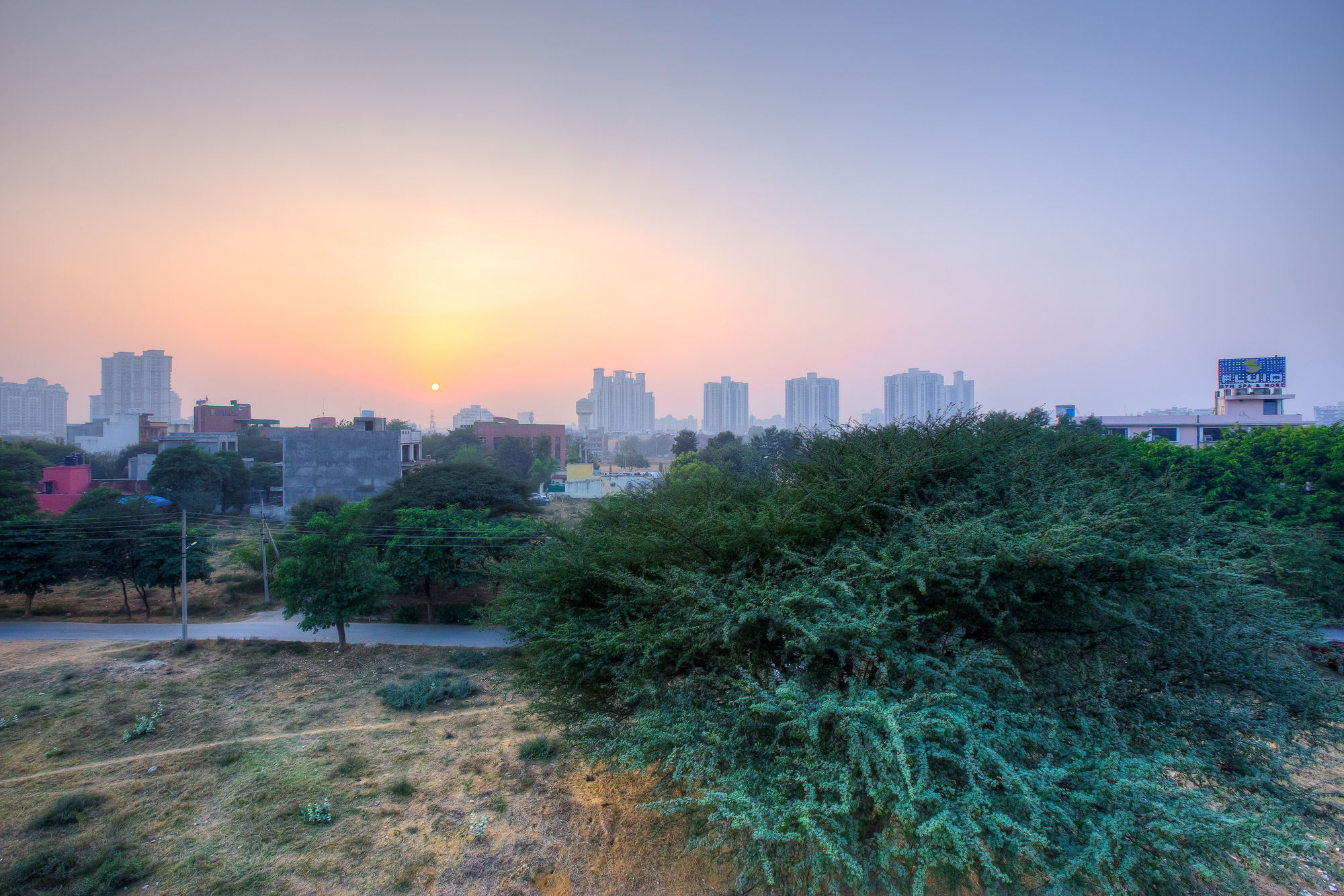 Treebo White Castle, Gurgaon Hotel Ngoại thất bức ảnh