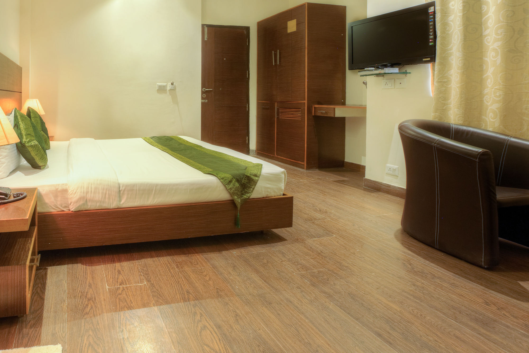 Treebo White Castle, Gurgaon Hotel Ngoại thất bức ảnh