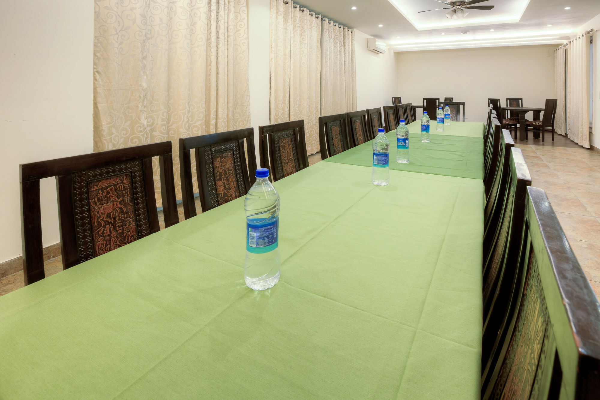 Treebo White Castle, Gurgaon Hotel Ngoại thất bức ảnh